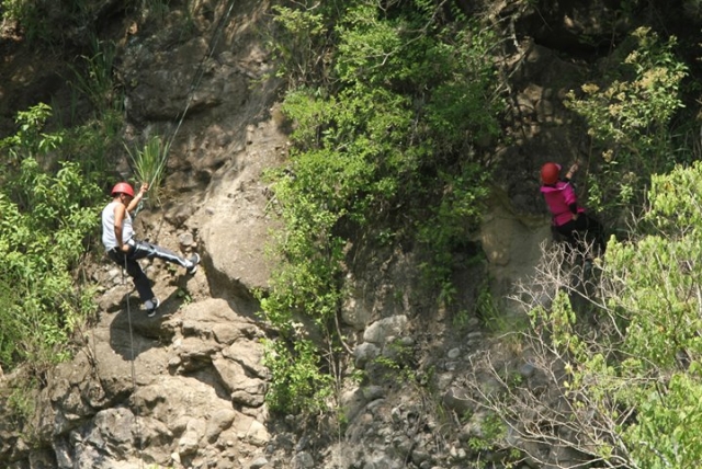  Discesa in corda doppia 